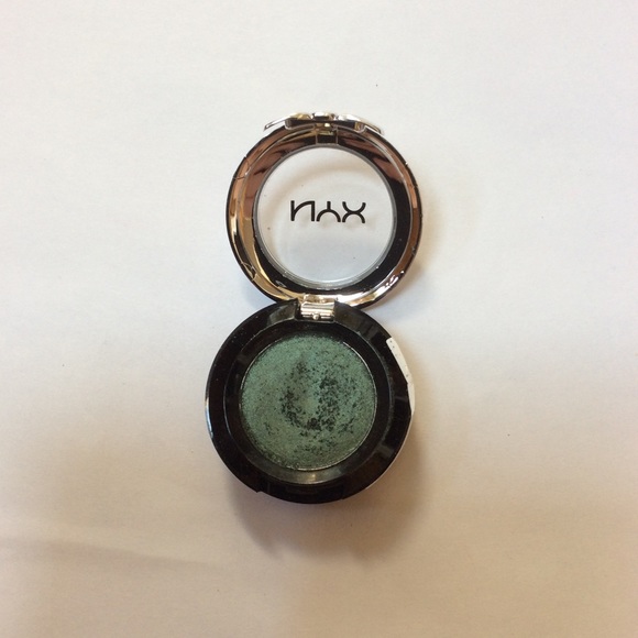 Eyeshadow - Picture 3 of 3